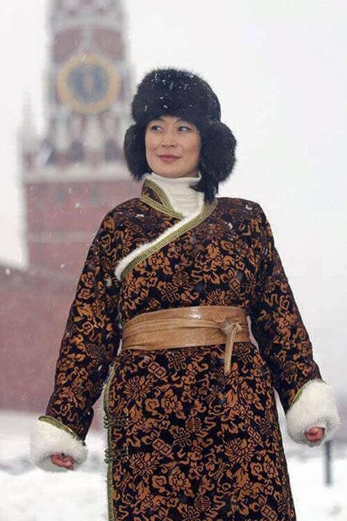 П.Анужин: Эмэгтэйчүүд л нэгнээ хорлож, муулж, жөтөөрхөх нь элбэг