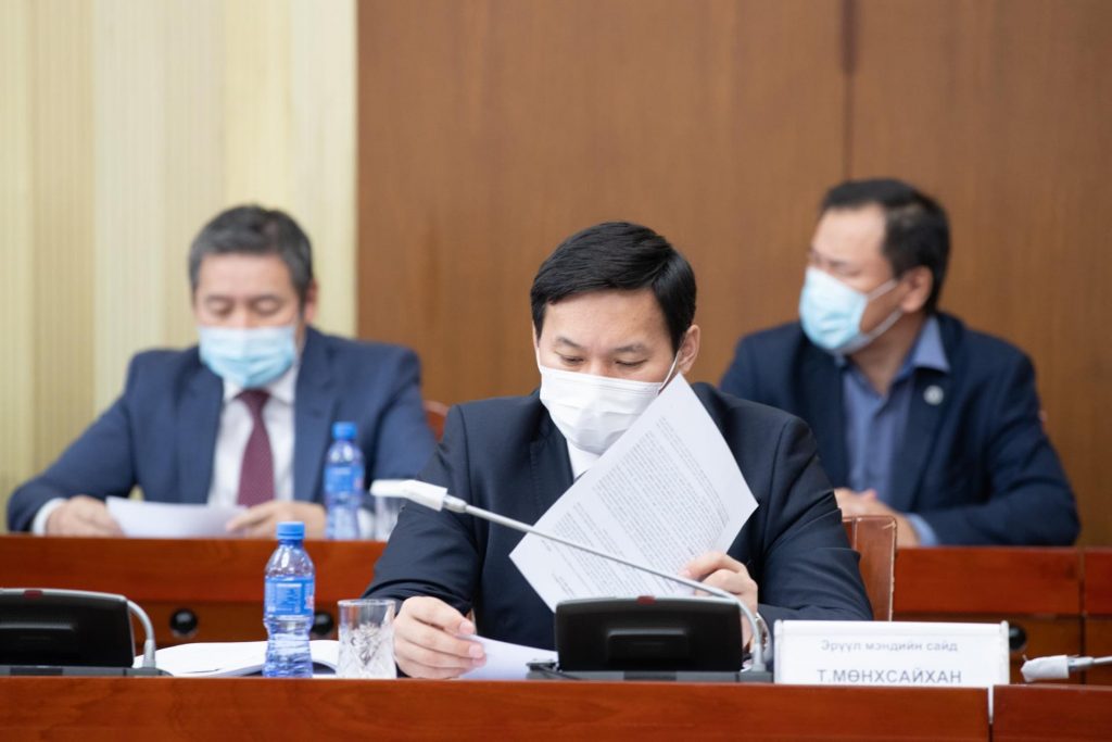Эрүүл мэндийн сайд Т.Мөнхсайхан : Бид дэглэмээ сайн мөрдөхгүй бол цар тахлын ХОЁР дахь давалгаа хүлээж байна