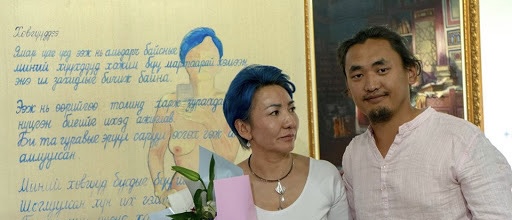 Цэнхэр үст Цэрэнгийн хүү И.Нямдорж:Намайг төрүүлж тамлаж байхаар гэдсэнд байхдаа авахуулчихгүй