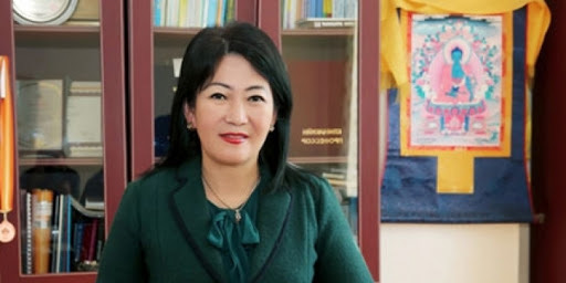 Эрүүл мэндийн сайд асан А.Цогцэцэг цахилгаан шатаар зорчихгүй байхыг анхааруулав