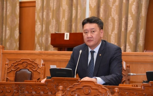 Вакцин хийлгэсэн иргэдийг 50 мянган төгрөгөөр урамшуулна