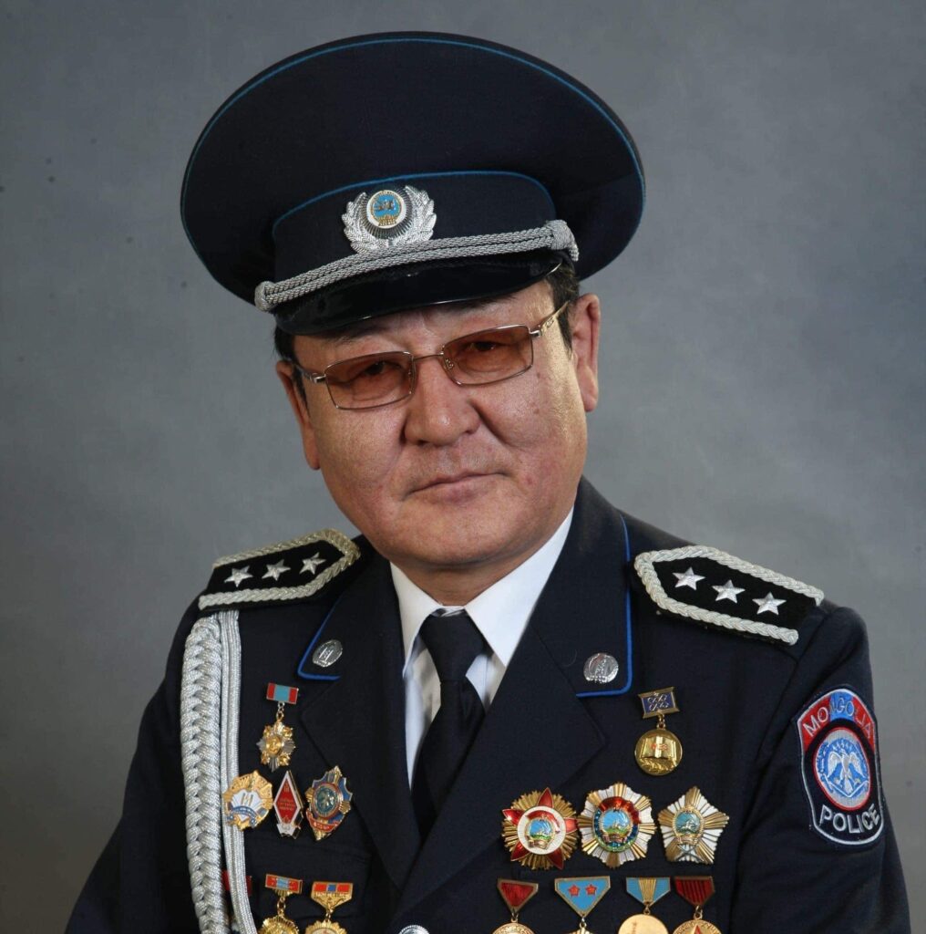 Соёлын гавьяат зүтгэлтэн, цагдаагийн хурандаа Л.Гаваасүрэн таалал төгсчээ