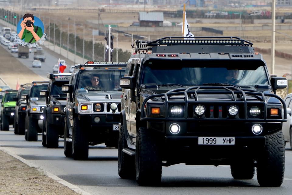 Hummer H2 brothers Mongolia club-ийн залуусын парад