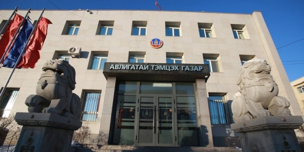 Олгох газаргүй гэчихээд ажилтандаа хууль бусаар эзэмшүүлсэн хэрэгт яллах дүгнэлт дахин үйлдүүлнэ