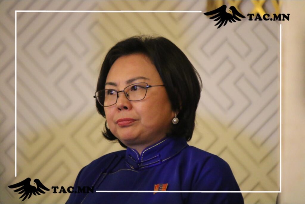 Гаалийн байцаагч дарамталсан асуудалд орж явсан С.Одонтуяа гишүүн манай дуранд