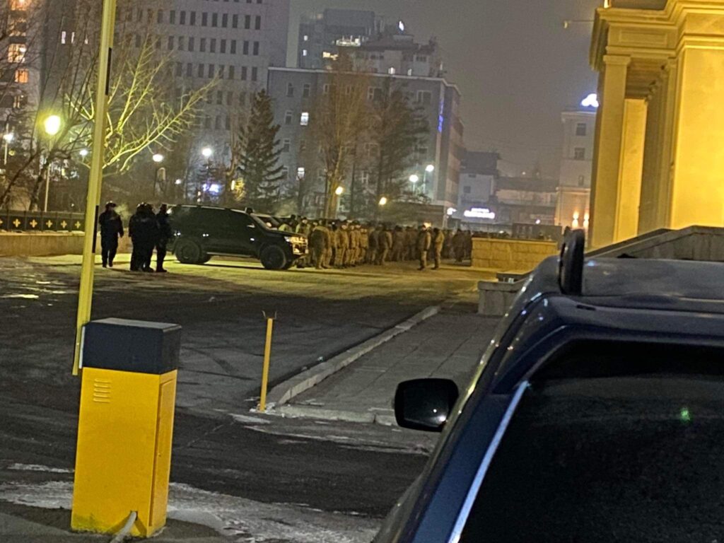 Төрийн тусгайгийнхан хүч нэмэгдүүлж эхэллээ