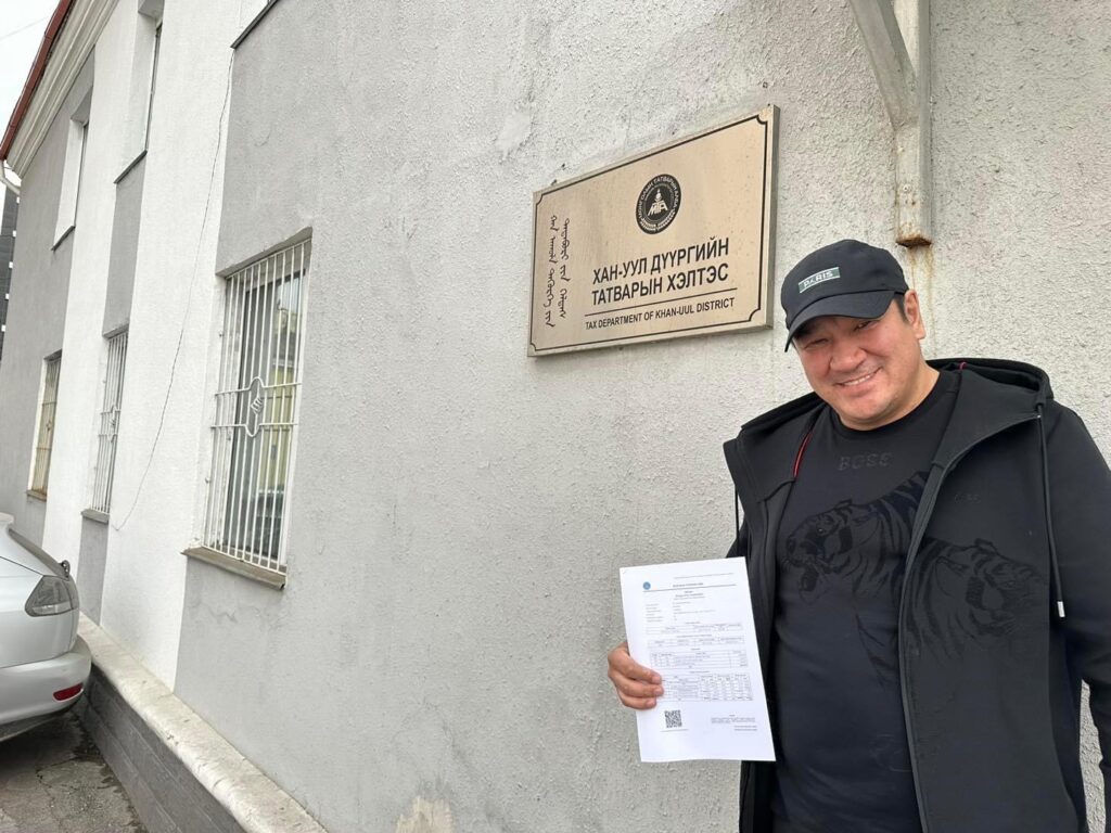 М.Баярмагнай сугалааныхаа 40 хувийн татварыг төлжээ