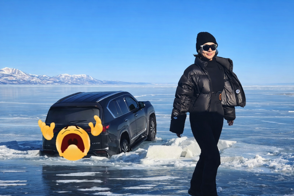 О.Дөлгөөн Хөвсгөл далайн мөсөн дээгүүр машинтай зорчиж, арын хоёр дугуй нь цөмөрчээ