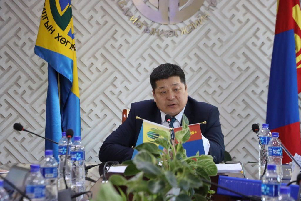 Төв аймгийн Засаг дарга асан, Барилгын хөгжлийн төвийн дарга Д.Мөнхбаатарын хэрэг прокурорт шилжлээ