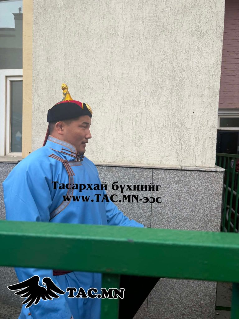 Охидын зүрхийг булаагч Б.Орхонбаяр манай дуранд